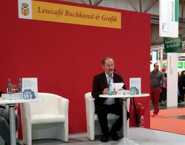 Holger Uske während seiner Lesung zur Leipziger Buchmesse am 19.3.2016. Foto: D. Schmidt